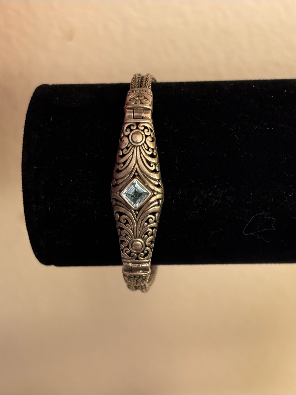ATI Annika Witt 925 Sterling Silver Floral Bar Spiga Link w/ Blue Topaz 
7.25”